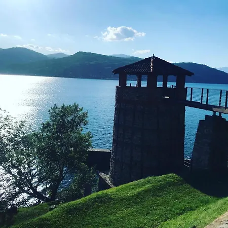 Casa Vacanze Due Laghi *