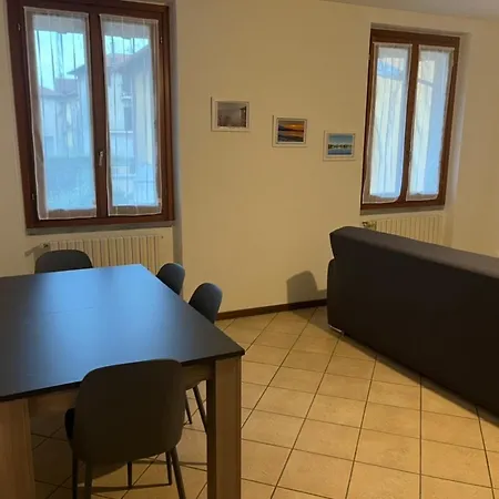 Casa Vacanze Due Laghi Apartment