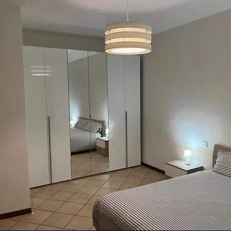 Casa Vacanze Due Laghi Apartment Cadrezzate