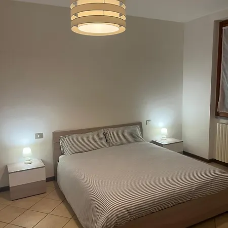 Apartment Casa Vacanze Due Laghi Cadrezzate